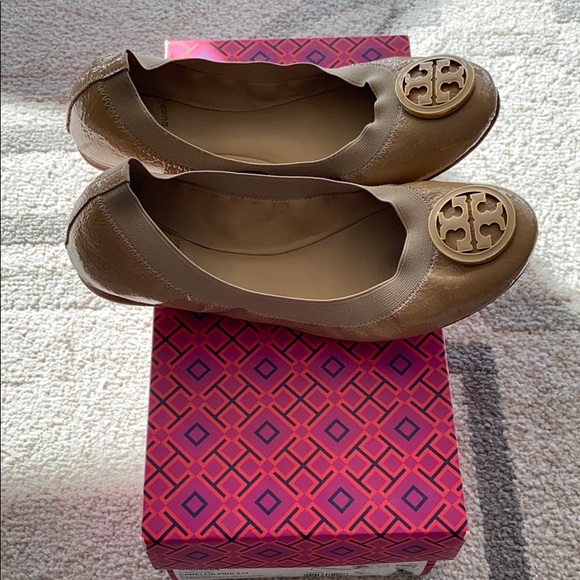 Tory Burch Caroline Flat - Picture 5 of 5